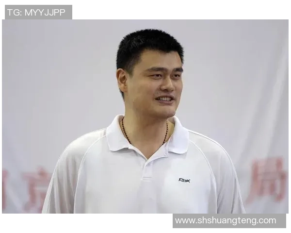 姚明歪哥携手共创篮球传奇故事展现体育精神与友谊的力量 姚明歪哥携手共创篮球传奇故事展现体育精神与友谊的力量