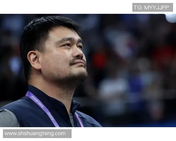 姚明因手术骨折重返赛场的艰辛历程与复健之路