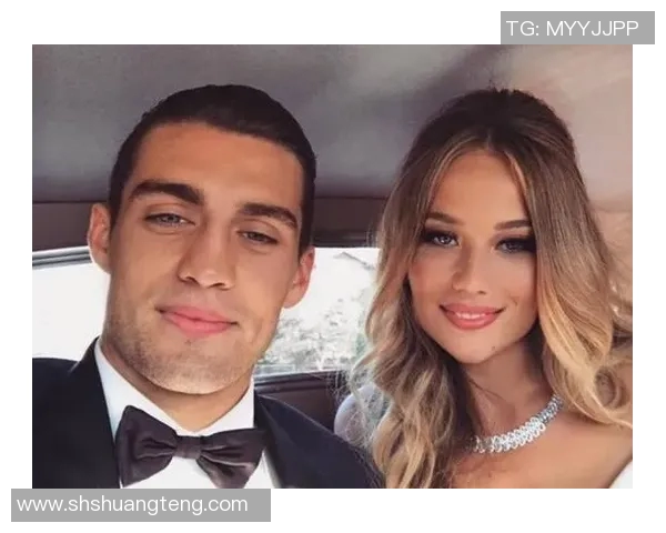 卡塔尔足球明星男模的魅力与成就揭秘