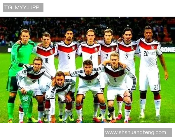 德国世界杯足球明星的辉煌历程与传奇瞬间回顾 德国世界杯足球明星的辉煌历程与传奇瞬间回顾